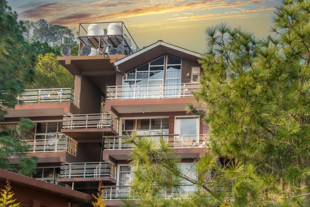 The Hillcrest Paradise Kasauli Eksteriør billede