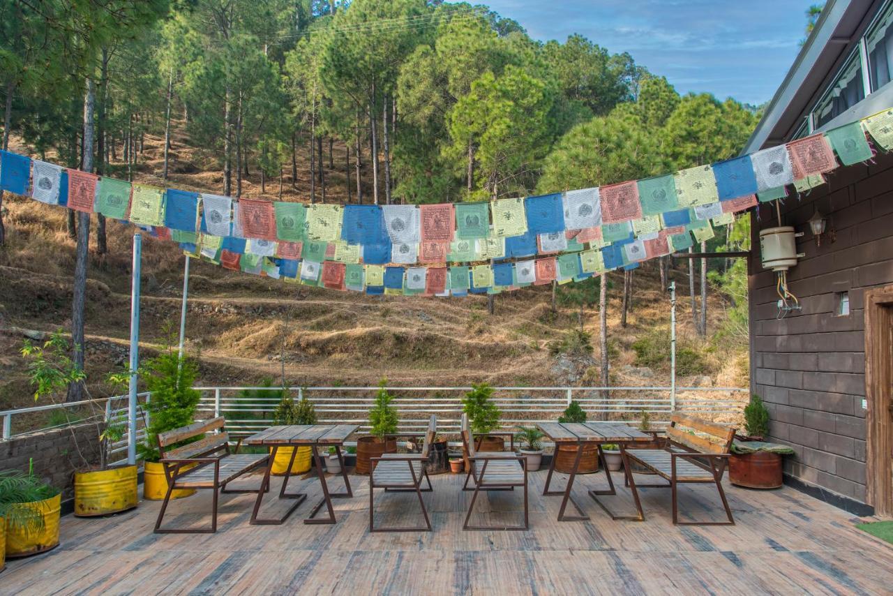 The Hillcrest Paradise Kasauli Eksteriør billede