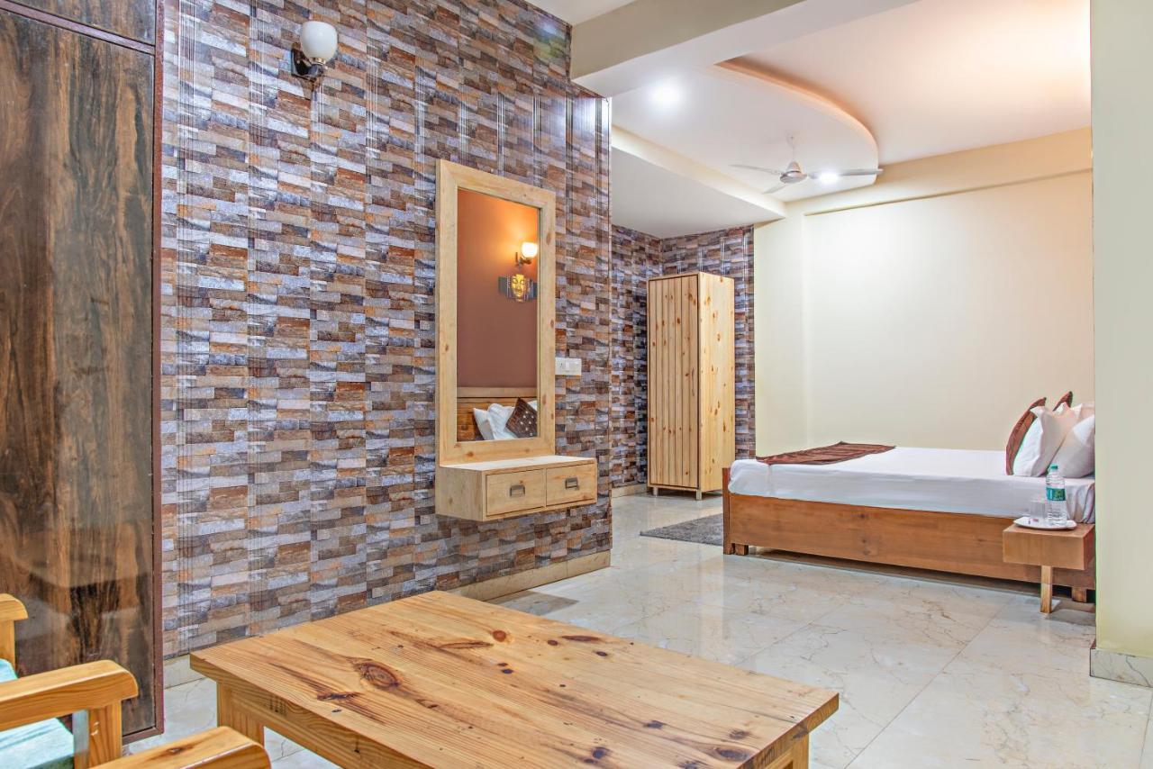The Hillcrest Paradise Kasauli Eksteriør billede