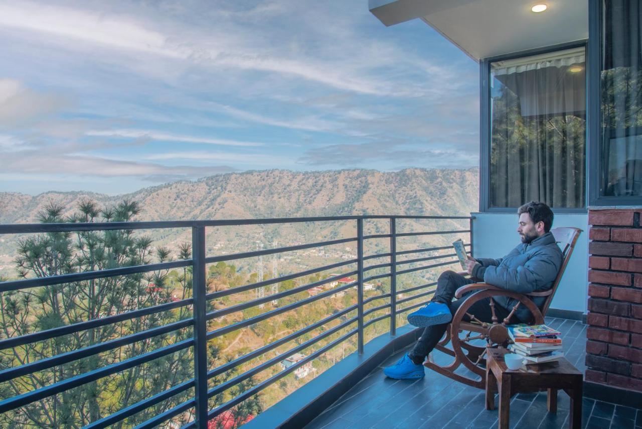The Hillcrest Paradise Kasauli Eksteriør billede