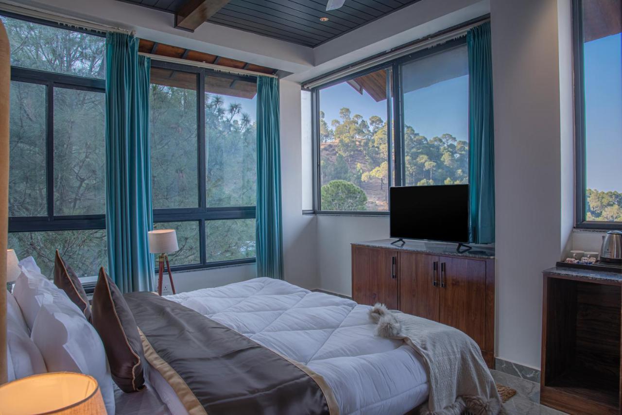 The Hillcrest Paradise Kasauli Eksteriør billede